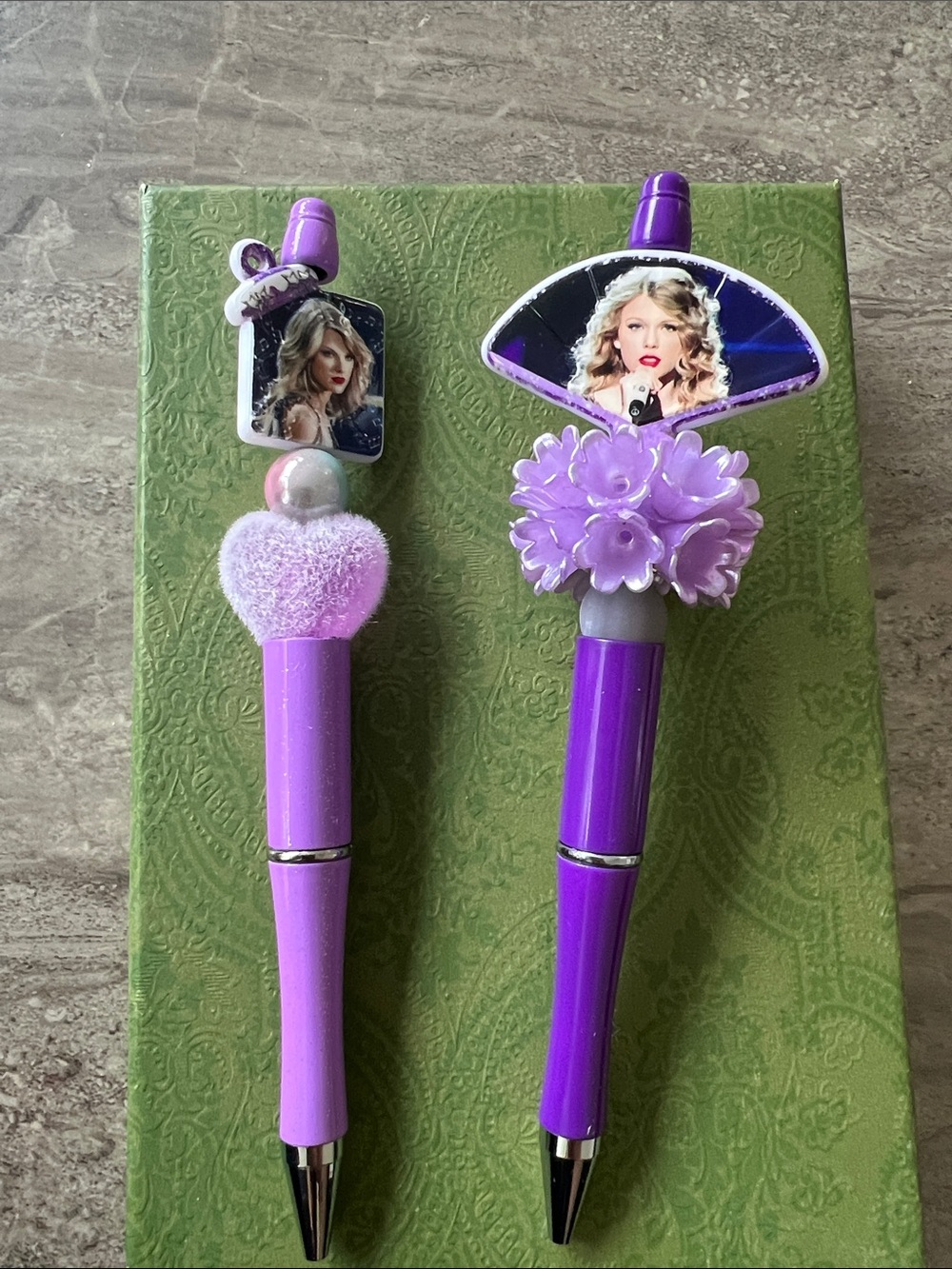 2x Purple Taylor Swift Ballpoint Pen Set - Floral & Heart new novelty